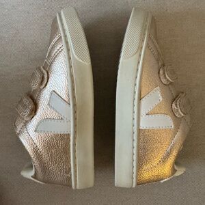 Veja Kids Metallic Gold Sneakers - size 10 pristine